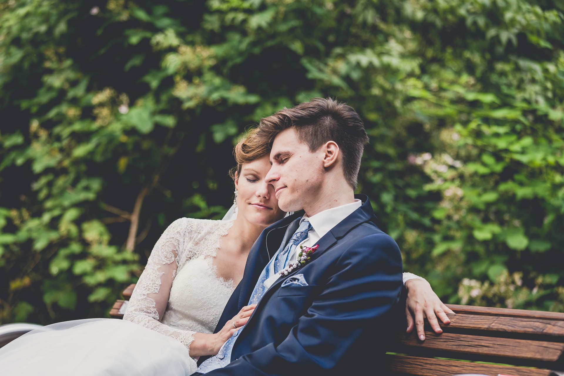 Hochzeitsportraits im Herminghaus Park in Velbert