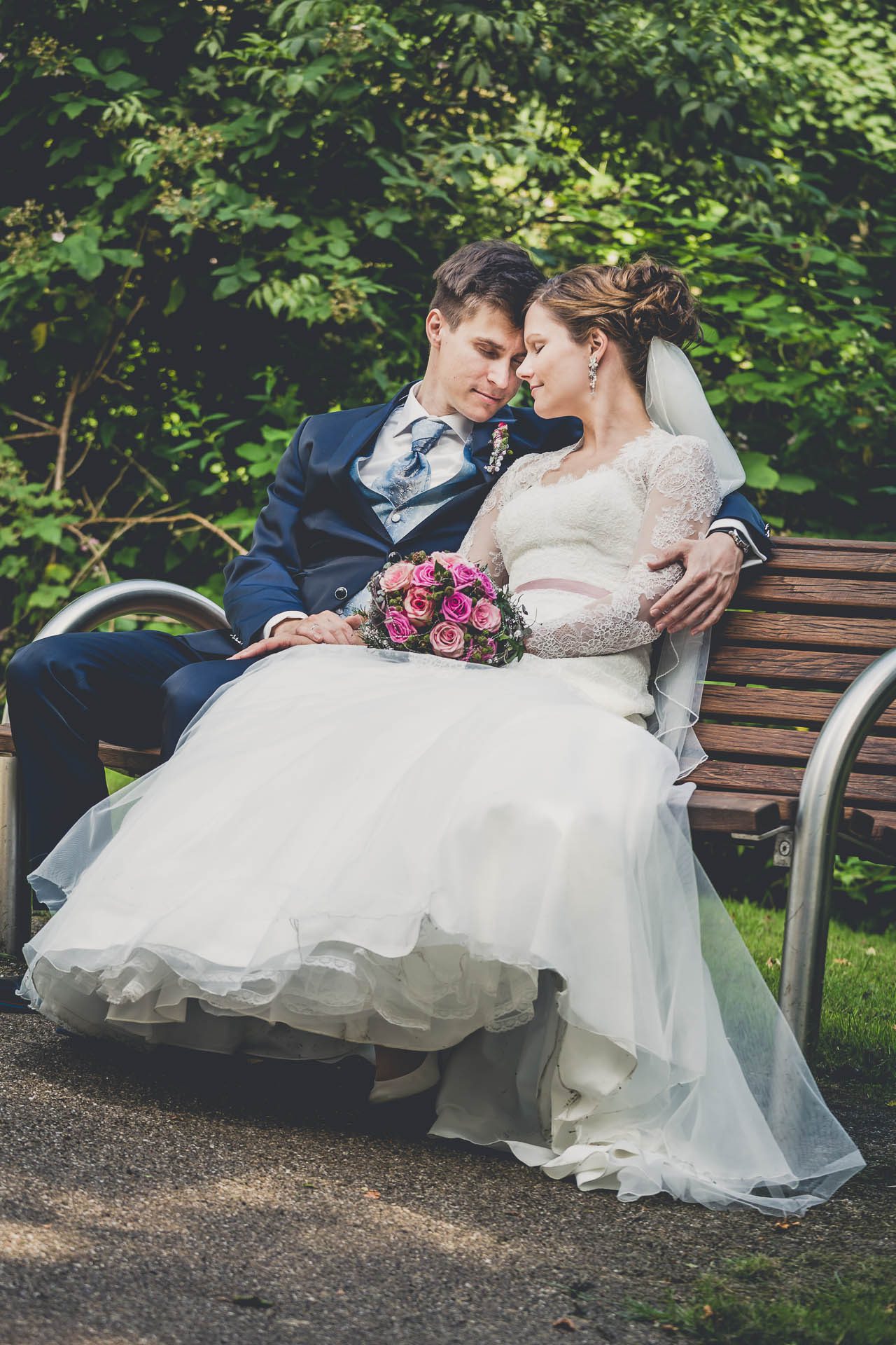 Hochzeitsportraits im Herminghaus Park in Velbert