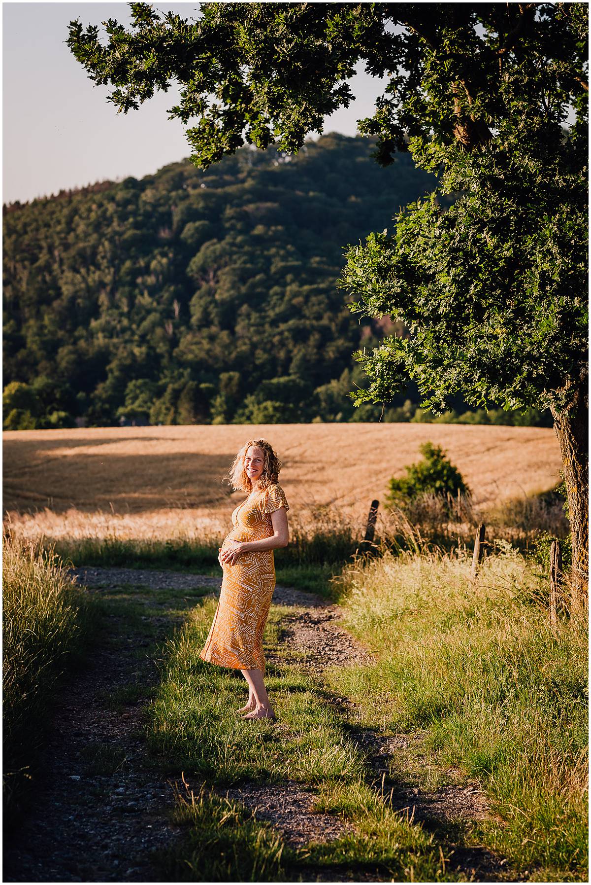 Fotograf Hattingen Babybauchfotos Babybauchshooting Natur Sonnenuntergang