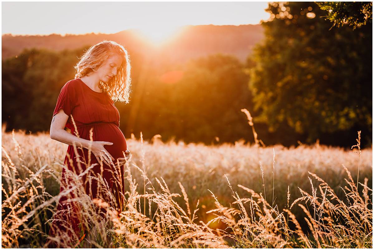 Fotograf Hattingen Babybauchfotos Babybauchshooting Natur Sonnenuntergang