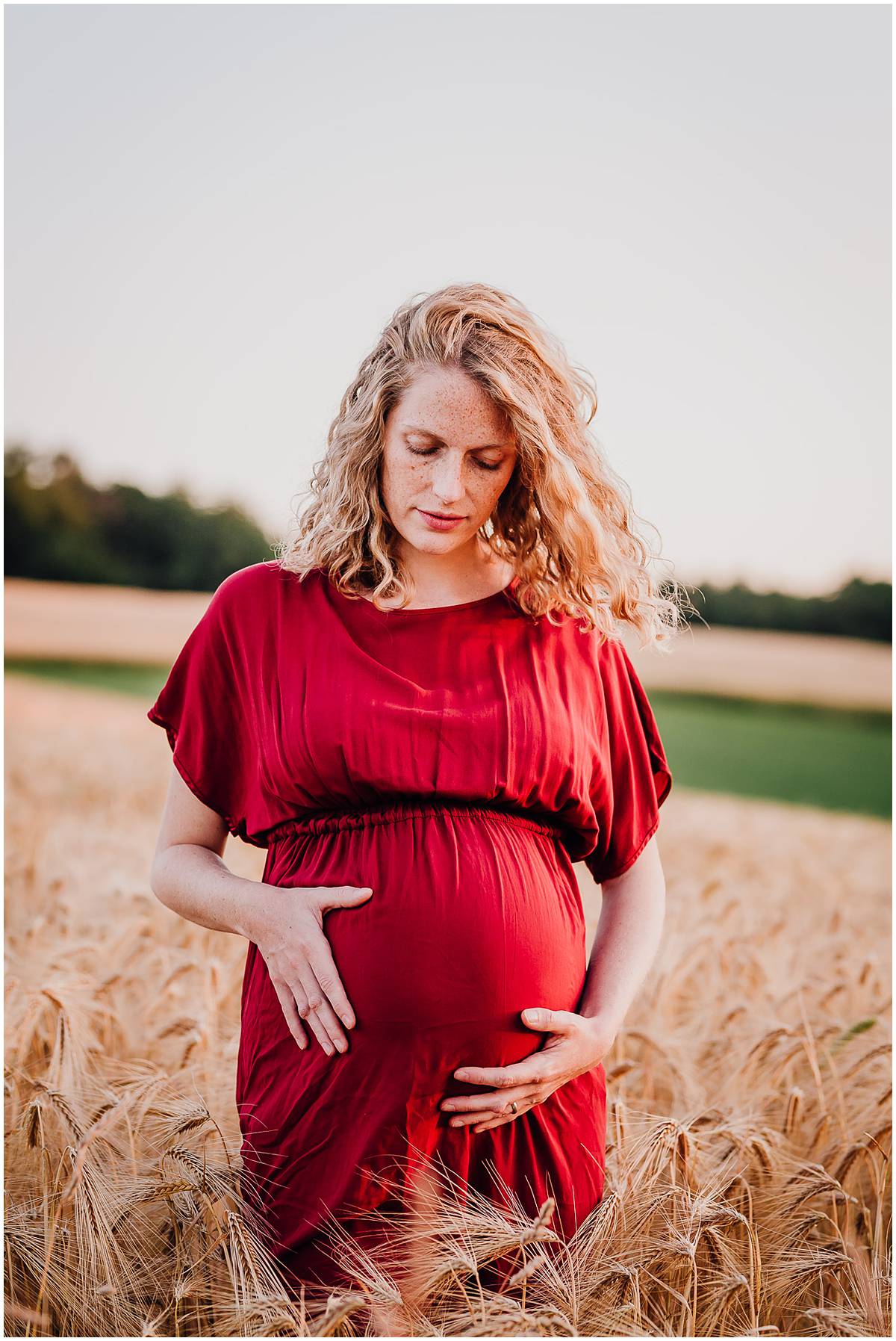 Fotograf Hattingen Babybauchfotos Babybauchshooting Natur Sonnenuntergang