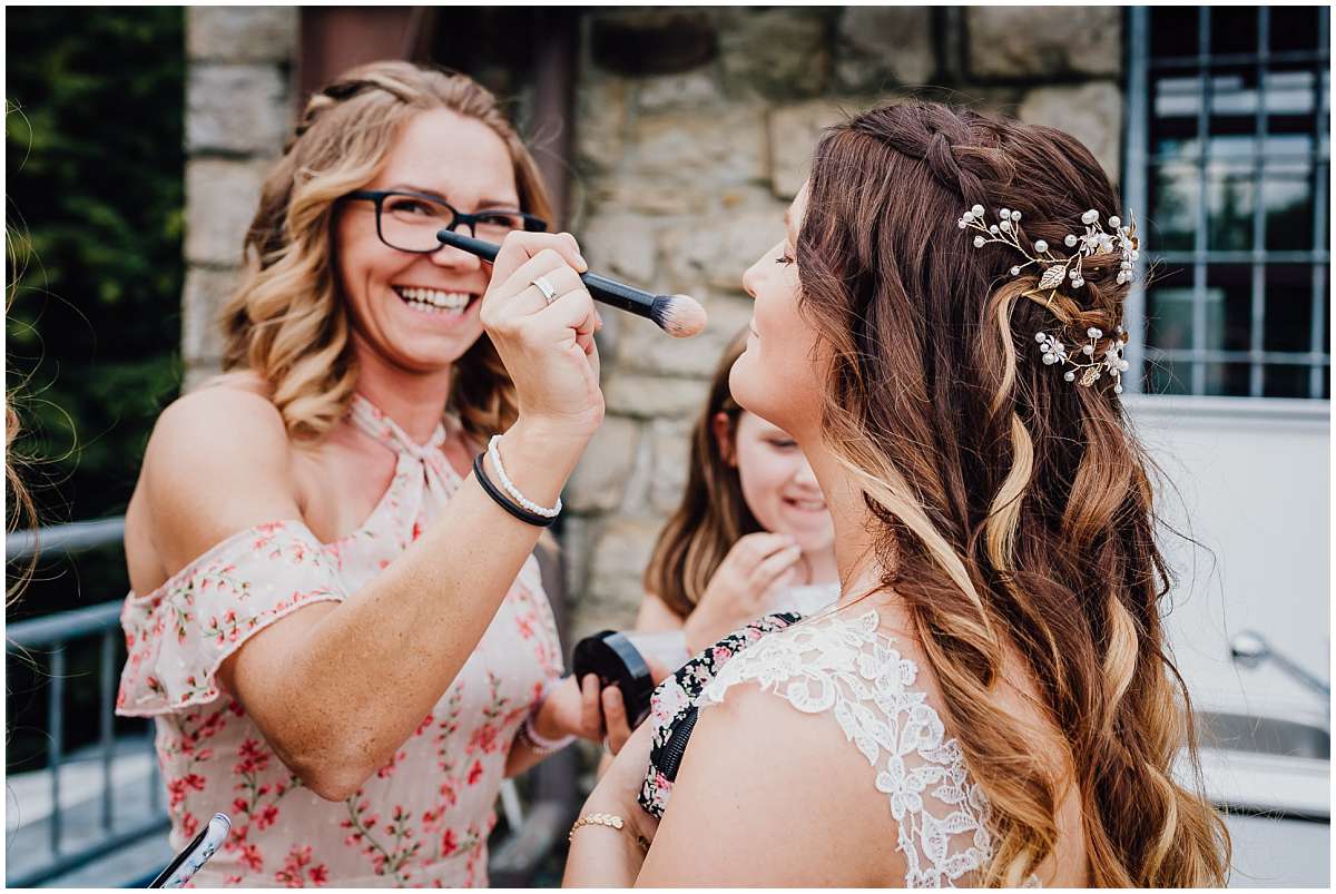 Hochzeitsfotograf Bochum Sommerhochzeit Corona draussen freie Trauung Kemnader See Seeblick Bochum