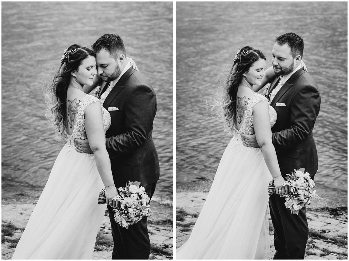 Hochzeitsfotograf Bochum Sommerhochzeit Corona draussen freie Trauung Kemnader See Seeblick Bochum Brautpaarfotos Brautpaarshooting