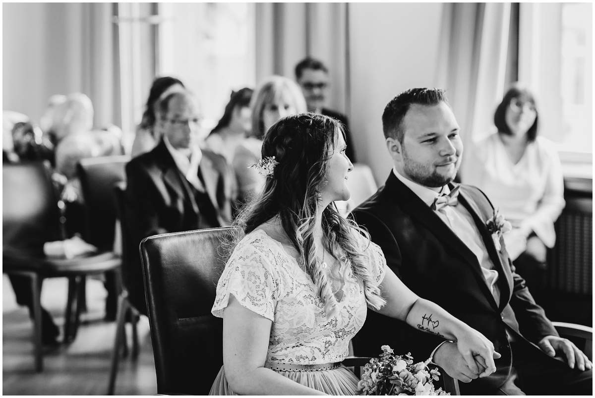 Hochzeitsfotograf Dortmund Hochzeitsreportage Standesamtliche Trauung Altes Stadthaus Dortmund