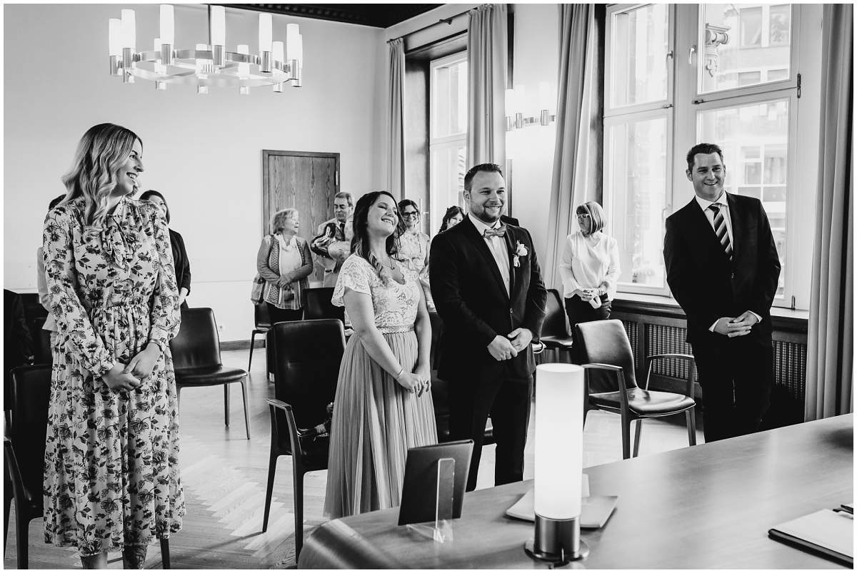 Hochzeitsfotograf Dortmund Hochzeitsreportage Standesamtliche Trauung Altes Stadthaus Dortmund