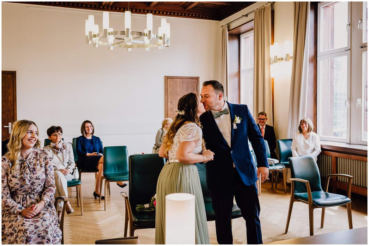 Hochzeitsfotograf Dortmund Hochzeitsreportage Standesamtliche Trauung Altes Stadthaus Dortmund