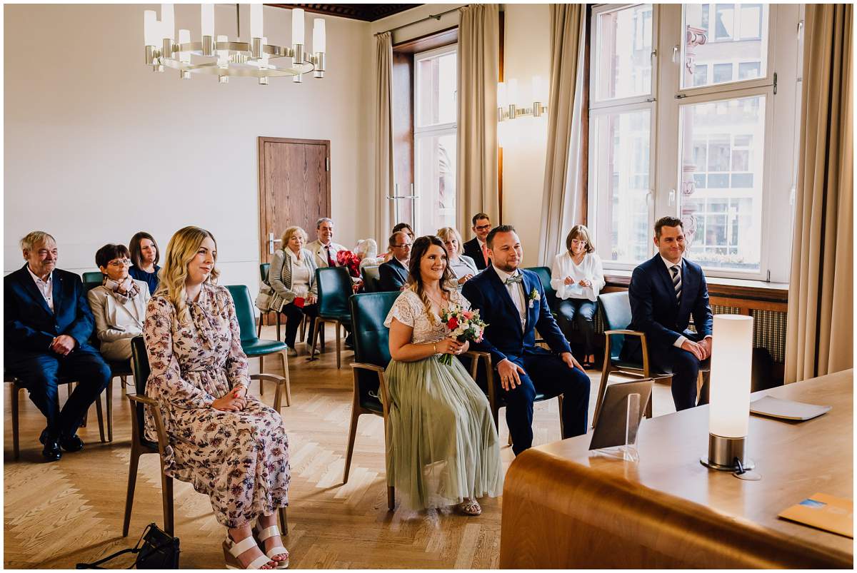 Hochzeitsfotograf Dortmund Hochzeitsreportage Standesamtliche Trauung Altes Stadthaus Dortmund