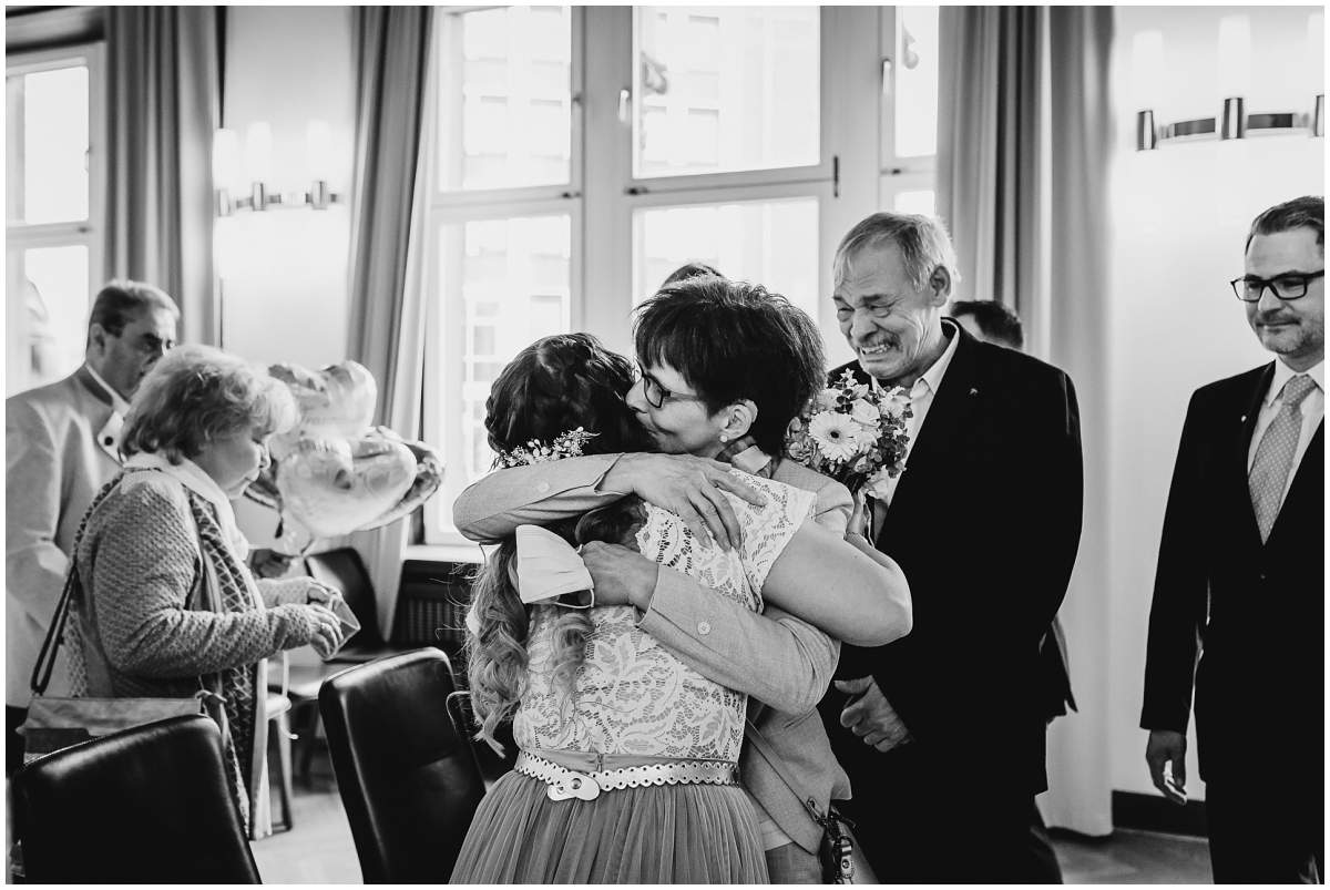 Hochzeitsfotograf Dortmund Hochzeitsreportage Standesamtliche Trauung Altes Stadthaus Dortmund