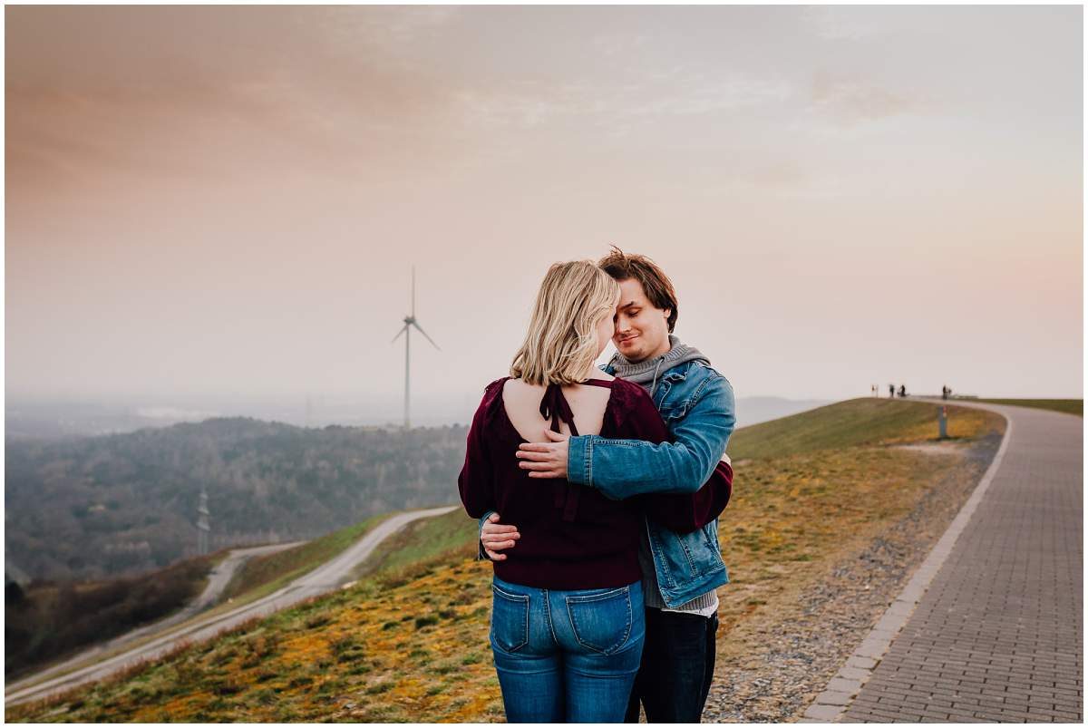 Coupleshoot Engagement Shooting Paarshooting Verlobungsshooting Halde Hoheward Herten Sonnenuntergang