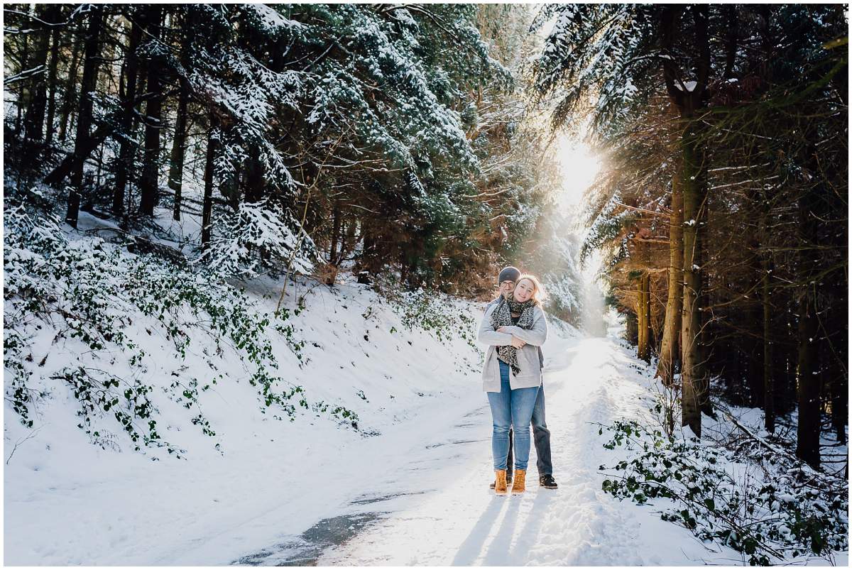 Schneeshooting Paarshooting im Winter in Hattingen Ruhrgebiet