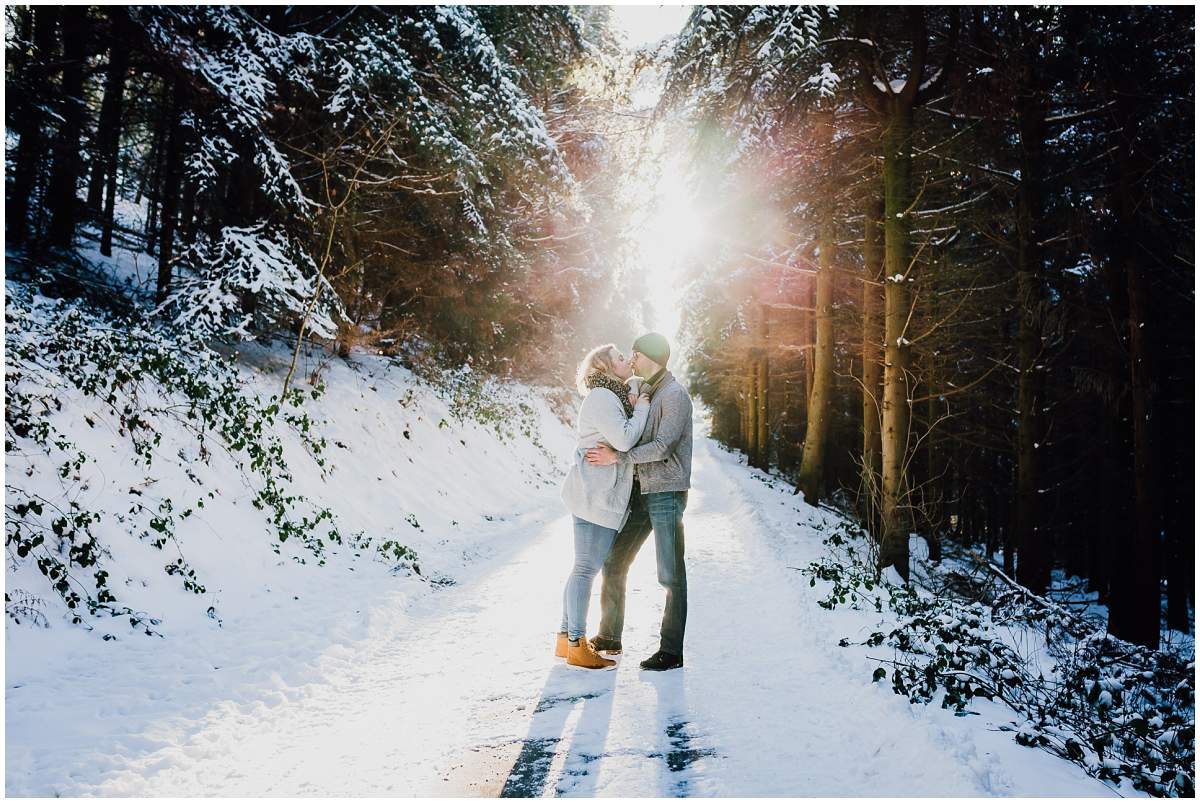 Schneeshooting Paarshooting im Winter in Hattingen Ruhrgebiet