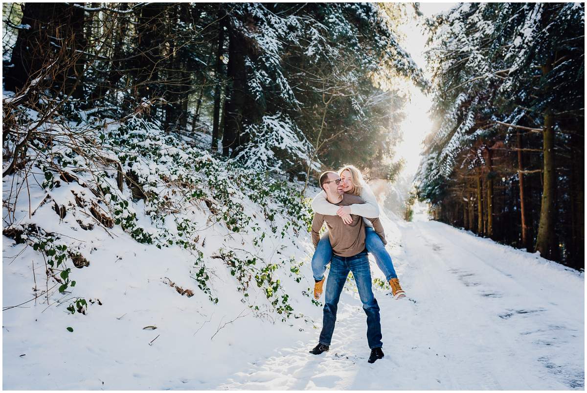 Schneeshooting Paarshooting im Winter in Hattingen Ruhrgebiet