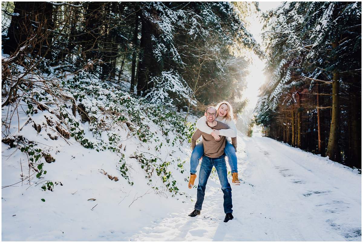 Schneeshooting Paarshooting im Winter in Hattingen Ruhrgebiet