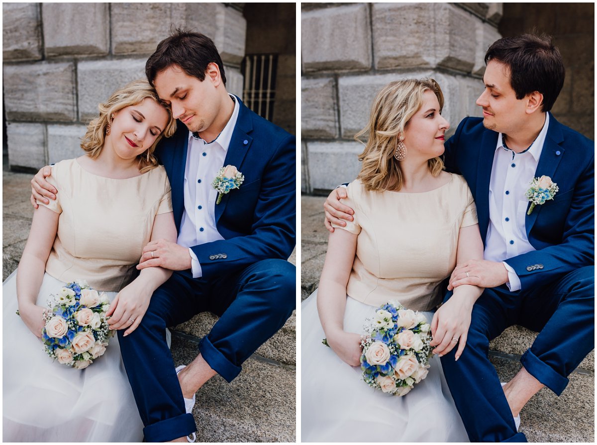 Brautpaarfotos zur standesamtlichen Hochzeit am Rathaus in Mülheim an der Ruhr