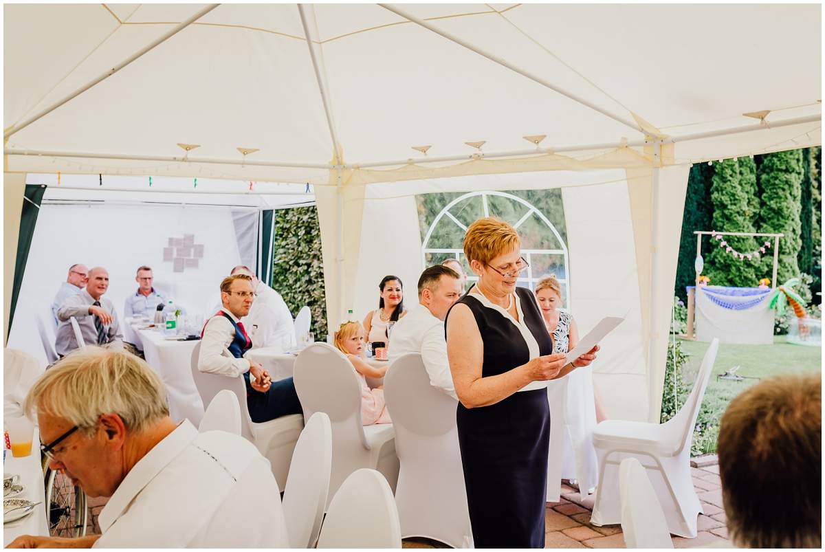 Gartenparty nach der standesamtlichen Trauung im Schloss Oberhausen