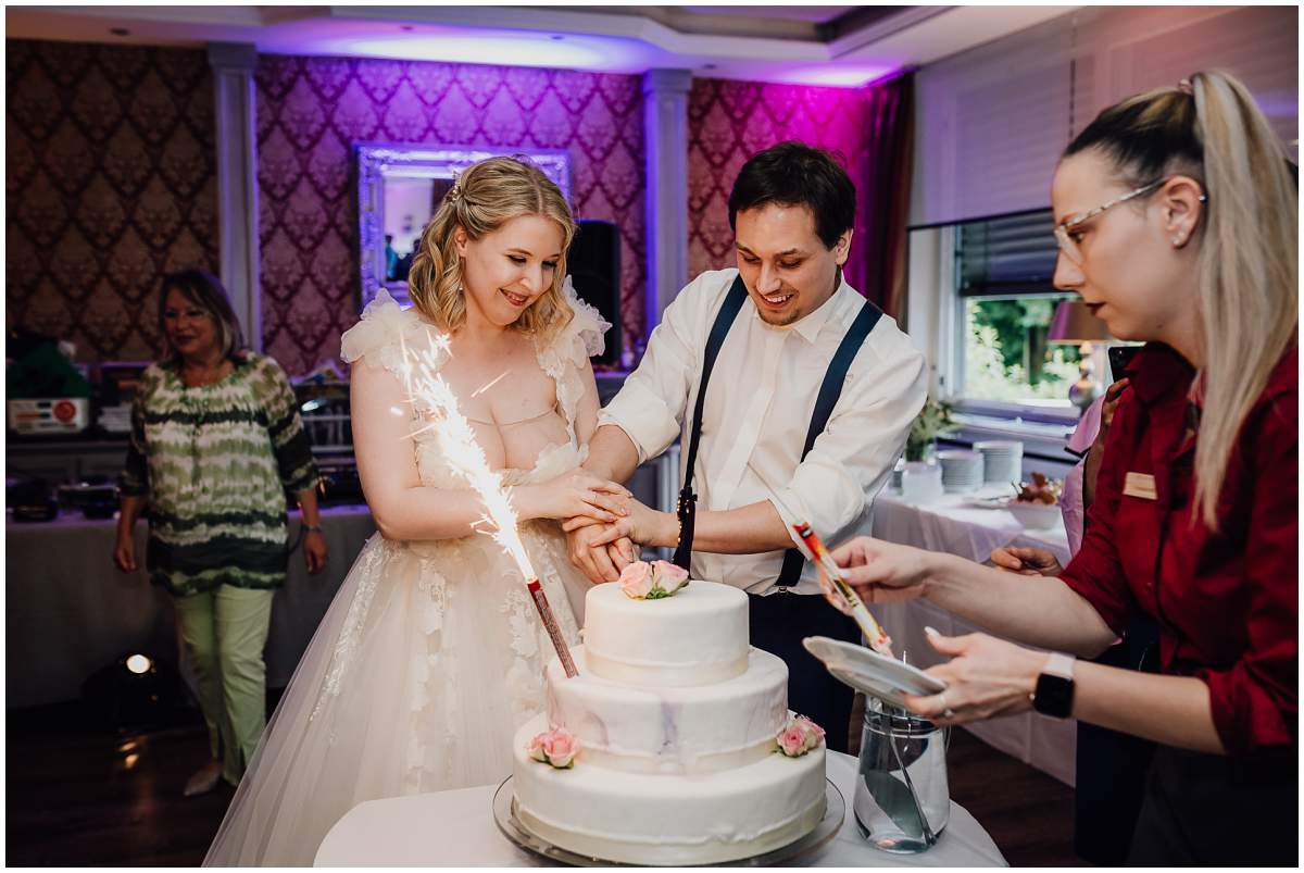 Hochzeitstorte auf der Feier im Sengelmannshof in Essen