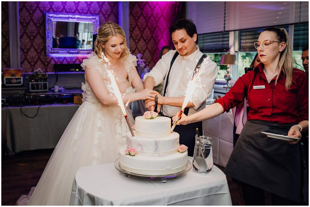 Hochzeitstorte auf der Feier im Sengelmannshof in Essen